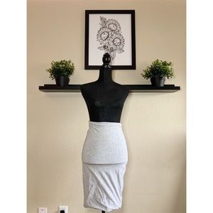 Grey cotton pencil skirt ✏️🤍
